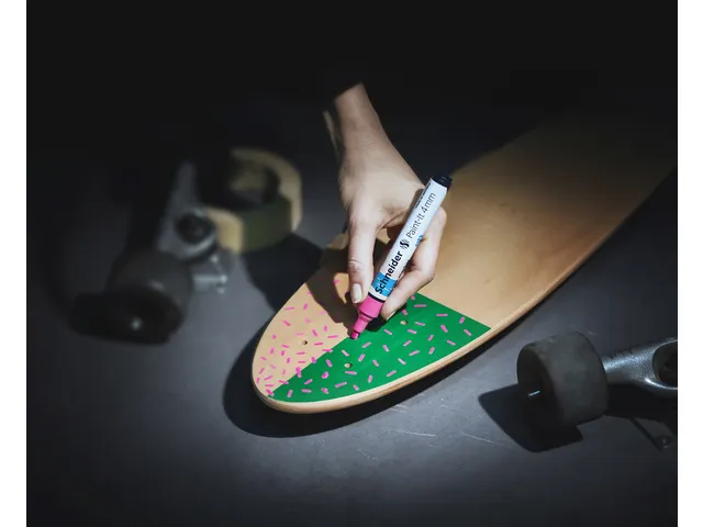 Acrylmarker Schneider Paint-It 320 4mm roze