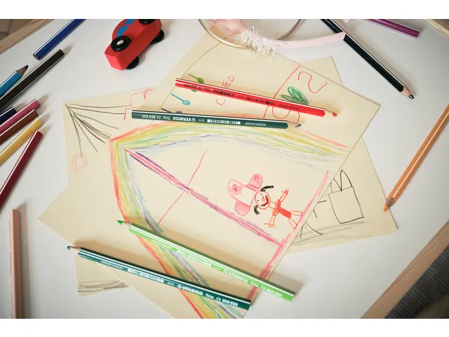 Crayon De Couleur Stabilo Trio Gros Long 12 Pièces Assorti