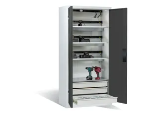 acculaadkast 1950x930x500mm 15stekkerdozen 230V ventilator fr. RAL7016 - 1