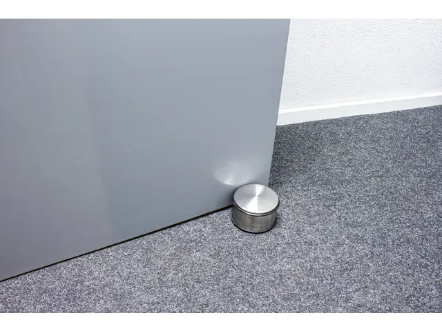 Deurstopper Kangaro metaal, hoog, chroom, 1800 gram, afmeting: Ø11x7c