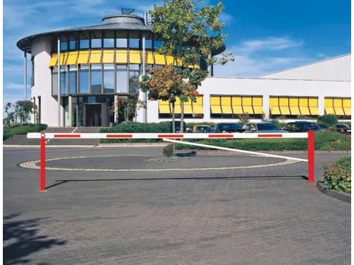 afzetting,totale B 3,5m,boom aluminium rood/wit