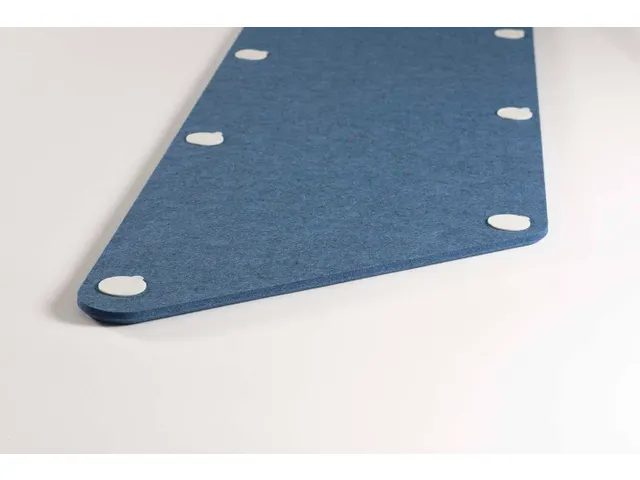 Akoestische PET-vilt parallellogram stroken blauw 30x120cm 6 stuks