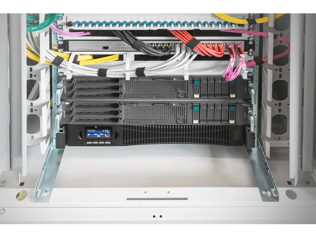 Digitus OnLine UPS-systeem 3000VA/3000W dubbel conversiesysteem