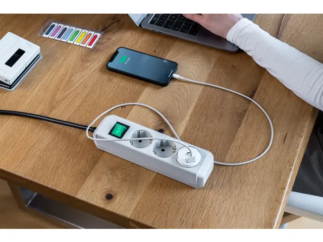 Brennenstuhl Stopcontactadapter USB A 2.4A Wit