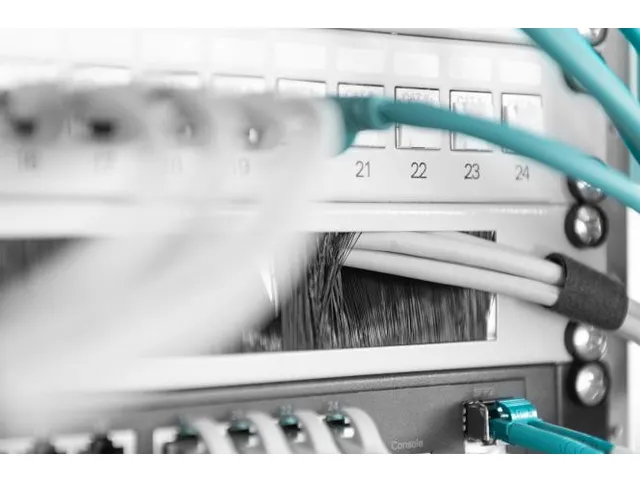 1U Kabelborstelstrip 44x483x11mm Borstelopening 27x423mm Grijs