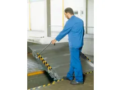 Klapbare Laadbrug Lxb 1315X1250Mm Draagvermogen 2500Kg Met Vering