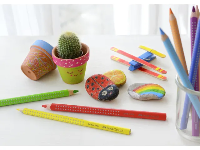 Kleurpotlood Faber-Castell Jumbo GRIP 47 lichtblauw