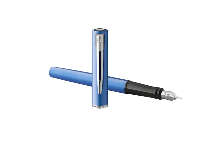 Stylo plume Waterman Allure blue lacquer CT Fin