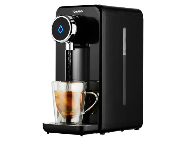 Distributeur d'eau chaude Tomado 2,5L 2600W noir