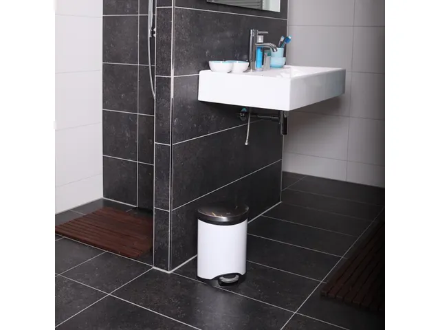 Pedaalemmer Shell Bin 6 Liter Wit Mat RVS