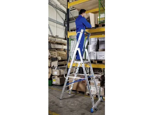 verrijdbare treden-platformladder eenzijdig 12treden stand H 2 8m