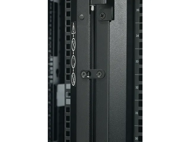 APC NetShelter SX 42U 600mm(b) x 1070mm(d) 19 inch IT rack, behuizing