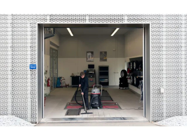 aspirateurs eau et poussière,2600 W,volume d'air 2x70 l/sec