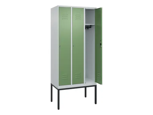 locker,HxBxD 2120x900x500mm,3vak,vak B 300mm,cil.-slot,voetonderstel