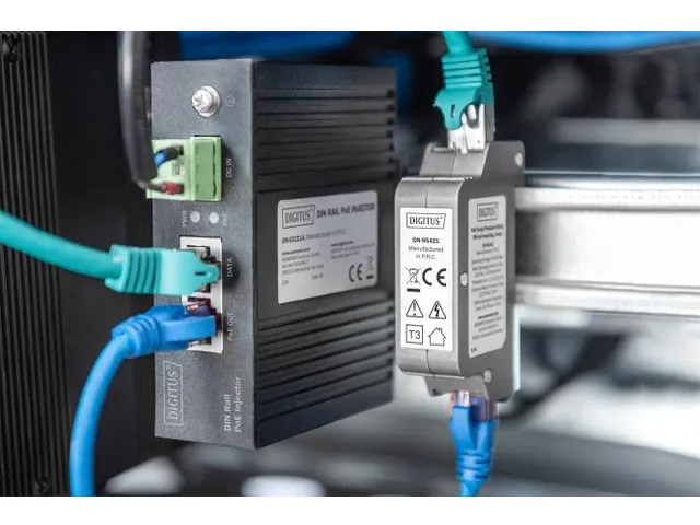 PoE overspanningsbeveiliging (RJ45), DIN-railmontage, binnen