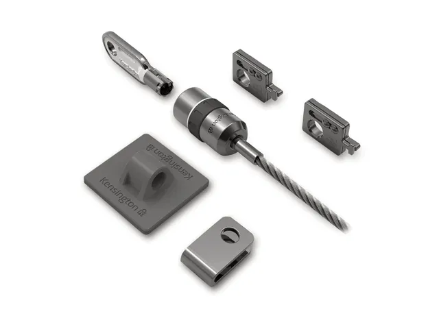 Kensington Desktop & Peripherals Locking Kit (Pc)
