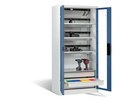 acculaadkast 1950x930x500mm 15stekkerdozen 230V ventilator fr. RAL5023