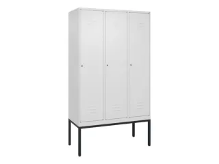 locker,HxBxD 2120x1200x500mm,3vak,vak B 400mm,cil.-slot,voetonderstel - 1