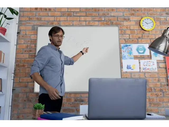 Whiteboard Nobo Essence 60x90cm staal