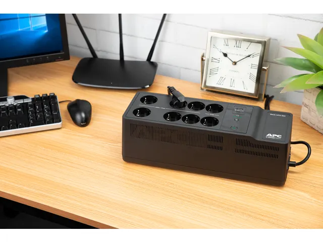 APC Back-UPS BE850G2-GR - Noodstroomvoeding 8x stopcontact, 850VA, 2 U