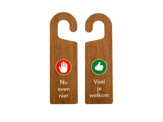 Kunststof deurhanger 250x75mm Voel je welkom - Nu even niet Houtlook - 1