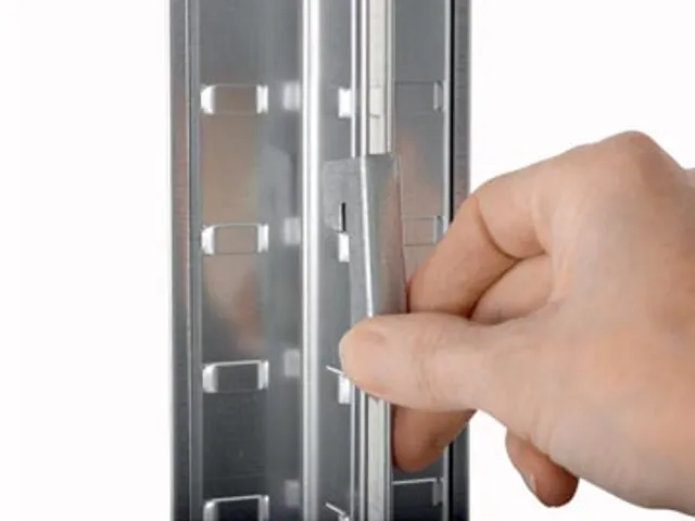 Connecteur Avasco pour étagère Strong