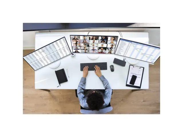 SD4843P EQ USB-C 10Gbps Triple Video Driverless Dock