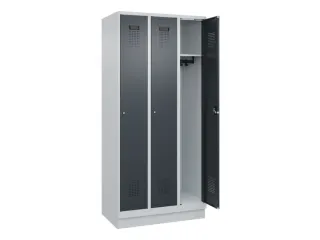 locker,HxBxD 1950x900x500mm,3vak,vak B 300mm,cil.-slot,sokkel - 2