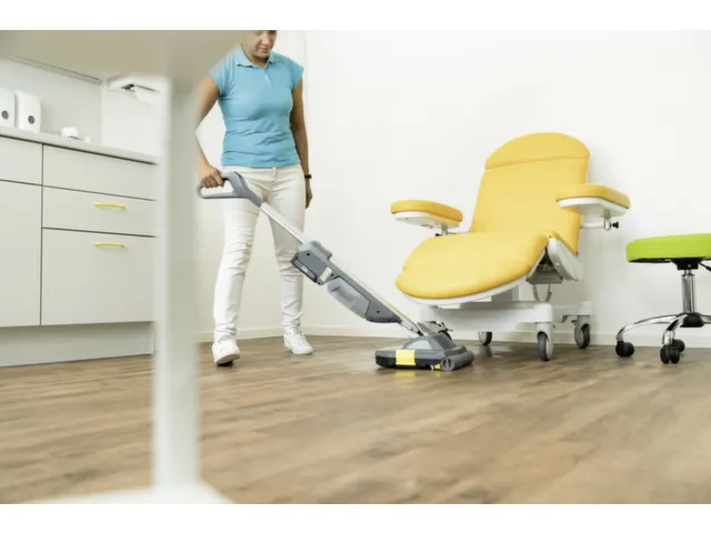 Kärcher schrobzuigautomaat BR 30/1 C Bp