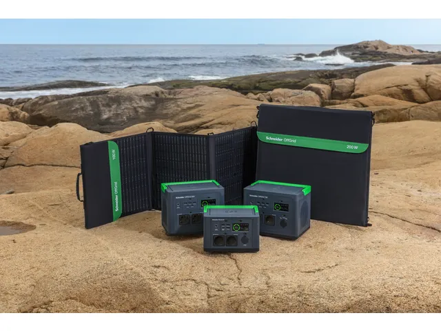 Schneider OffGrid Portable Solar Panel, 100W