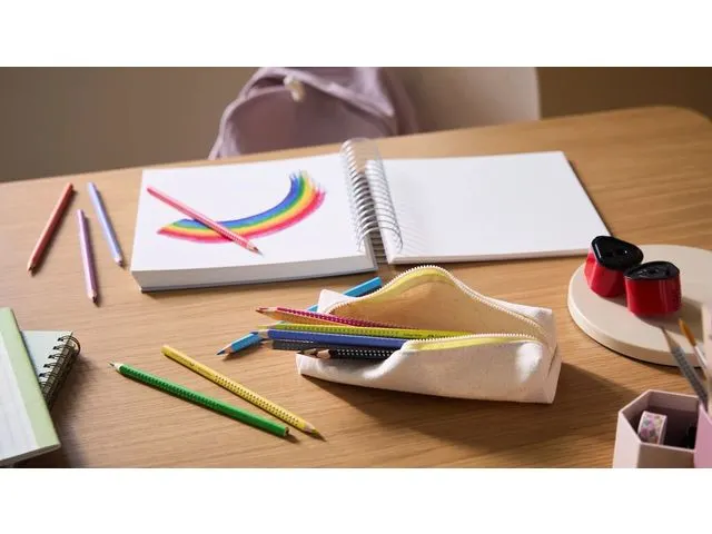Crayon couleur Faber-Castell Grip 2001 etui 36 pcs