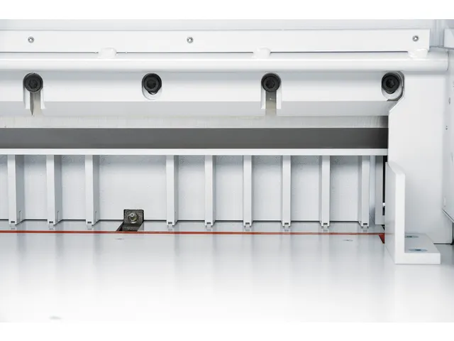 Stapelsnijmachine A3 Ideal 6655 65cm Elektrisch met onderstel
