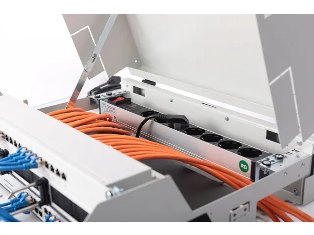 Digitus SOHO Slim Serverkast 3U draaibaar 145x525x475mm Grijs