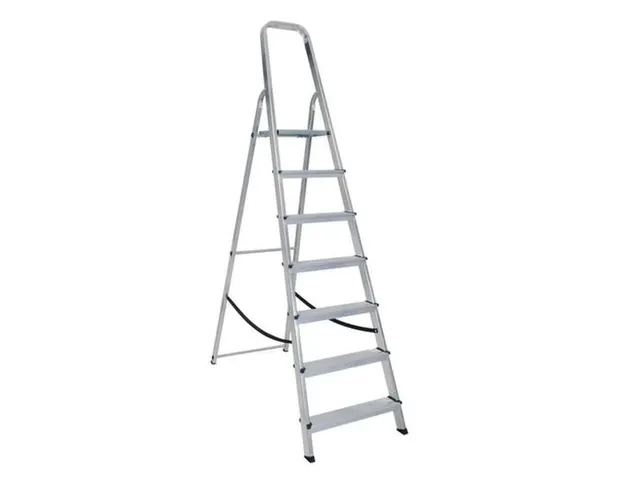 escabeau en aluminium,à un côté,7marche(s),Hauteur 1,425m,alu