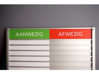Menoor In-Uit bord 6 namen Aluminium Aanwezig/Afwezig Groen/rood - 2
