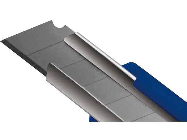 DESQ 10640 Hobbymes 18mm afbreekmes