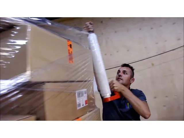 Handafroller voor handwikkelfolie Raadhuis kunststof 400-500mm