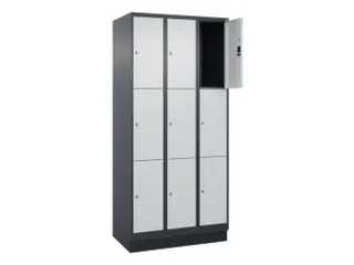 lockerkast,HxBxD 1950x900x500mm,3x3vakken,vak B 300mm,cil.-slot,sokkel - 1