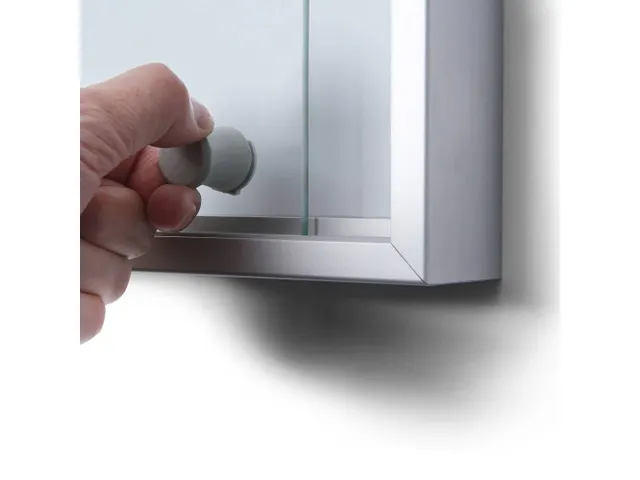 Vergrendelbaar notitiebord Indoor Slim 8xA4 met Schuifdeuren Zilver