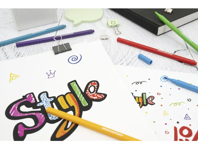 Feutre EFA couleurs assorties 16 pièces