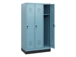 schoollocker,HxBxD 1630x900x500mm,3vak,vak B 300mm,draaigrendel,sokkel