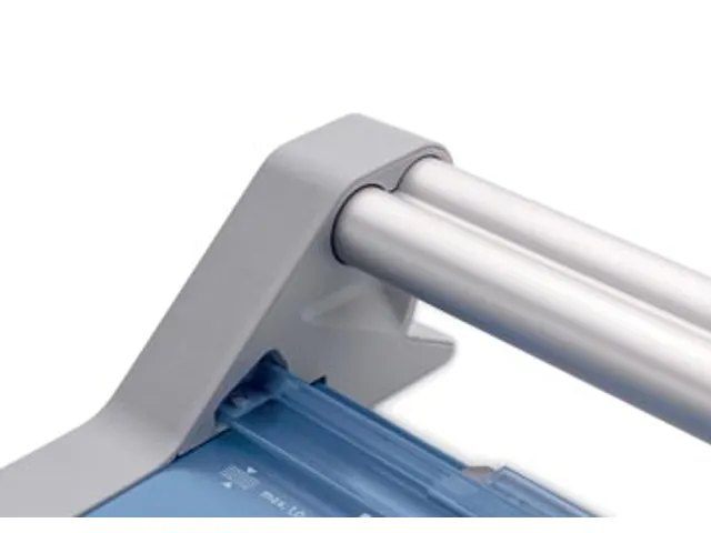 rolsnijmachine 556 voor ft A1, capaciteit: 10 vel