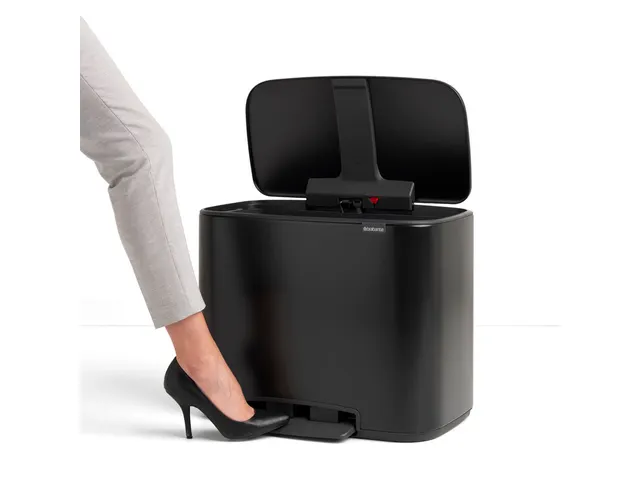 Bo Pedaalemmer 3x11 liter Brabantia Mat Zwart
