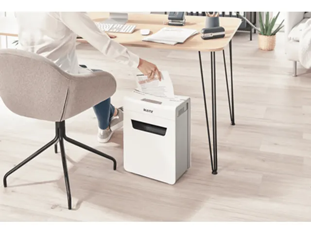 Papiervernietiger Leitz IQ Protect Premium 4M snippers 2x15mm