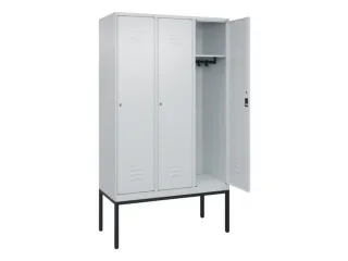locker,HxBxD 2120x1200x500mm,3vak,vak B 400mm,cil.-slot,voetonderstel - 2