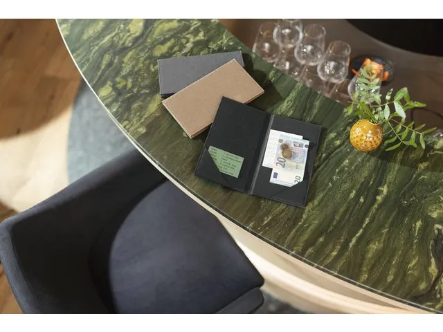 Rekening map Sigel antraciet 130x230x10mm met 2 schuine insteekvakken