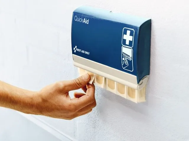 Pleister dispenser First Aid Only 90 stuks waterproof