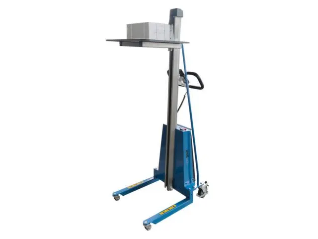 elektrische materiaalheffer,draagverm. 150kg,platform LxB 600x470mm