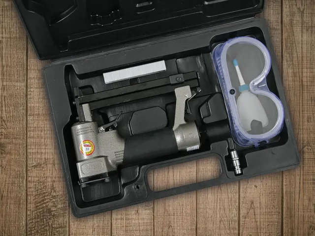 Nietpistool Met Toebehoren