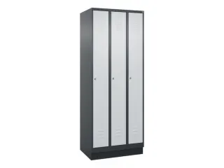 locker,HxBxD 1950x750x500mm,3vak,vak B 250mm,cil.-slot,sokkel - 1